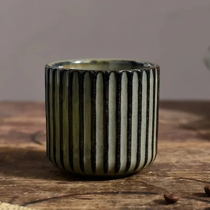Taza de té de cerámica Japandi — taza japonesa retro a rayas