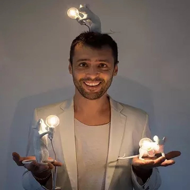 Lampă de masă în formă de șoricel — Design jucăuș, lumină ambientală caldă