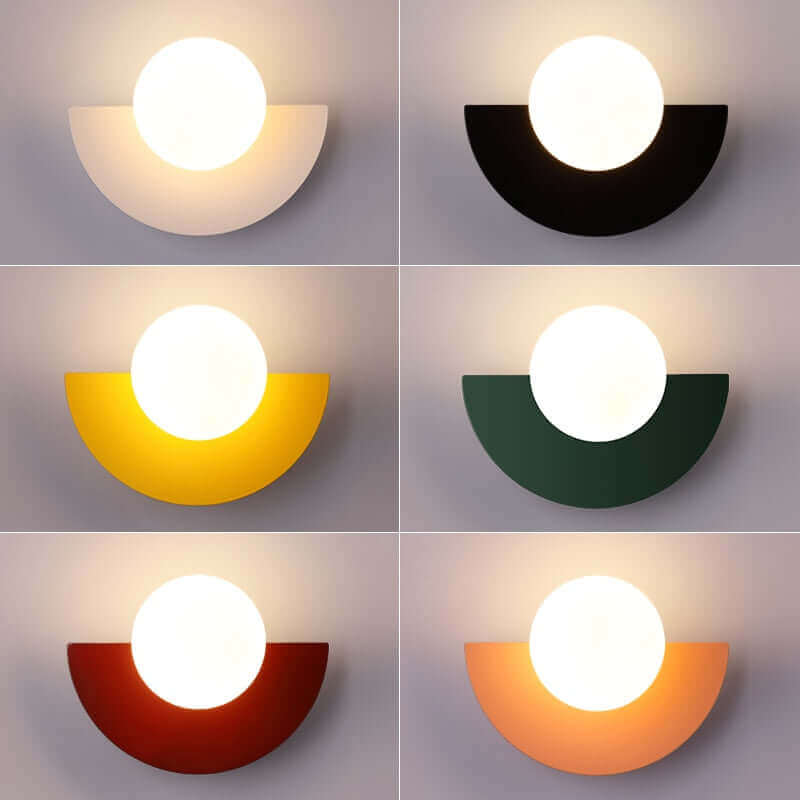 Scandinavische wandlamp — kleurrijke kap, zacht licht