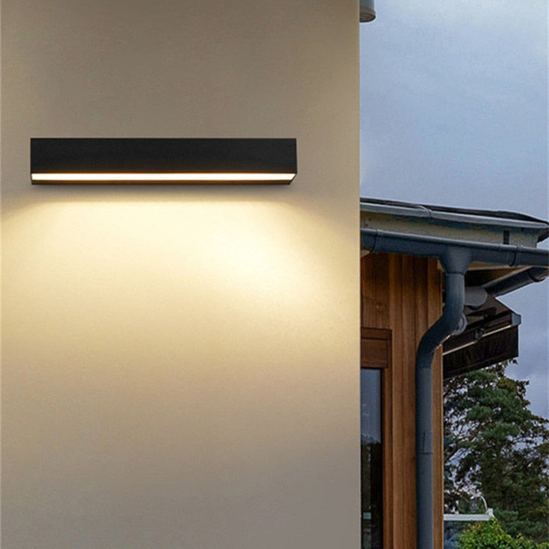 Luminara Garden Wall Lamp — Elegant, Weatherproof Outdoor Lighting