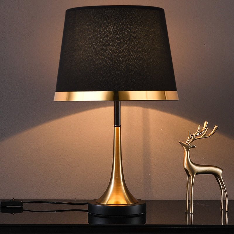 Aurevra Retro Table Desk Lamp in Gold and Black — Elegant Style