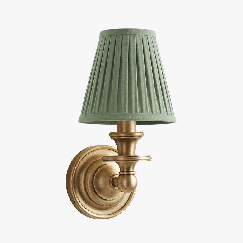 Vägglampa i smidesjärn — tygskärm, svanhalsarm