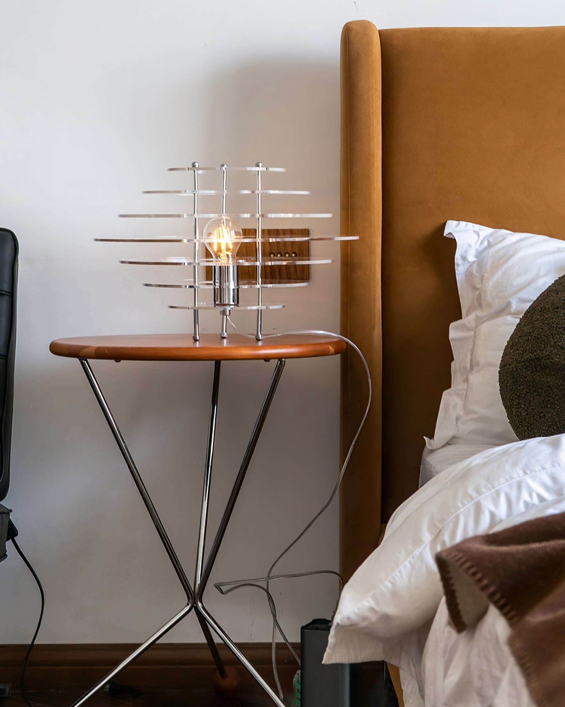 Lunaris Chrome Desk Lamp — Modern Metal and Acrylic Design