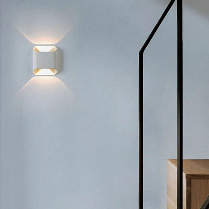 Moderne LED-Außenwandleuchte — IP65 wasserdicht, Licht nach oben und unten