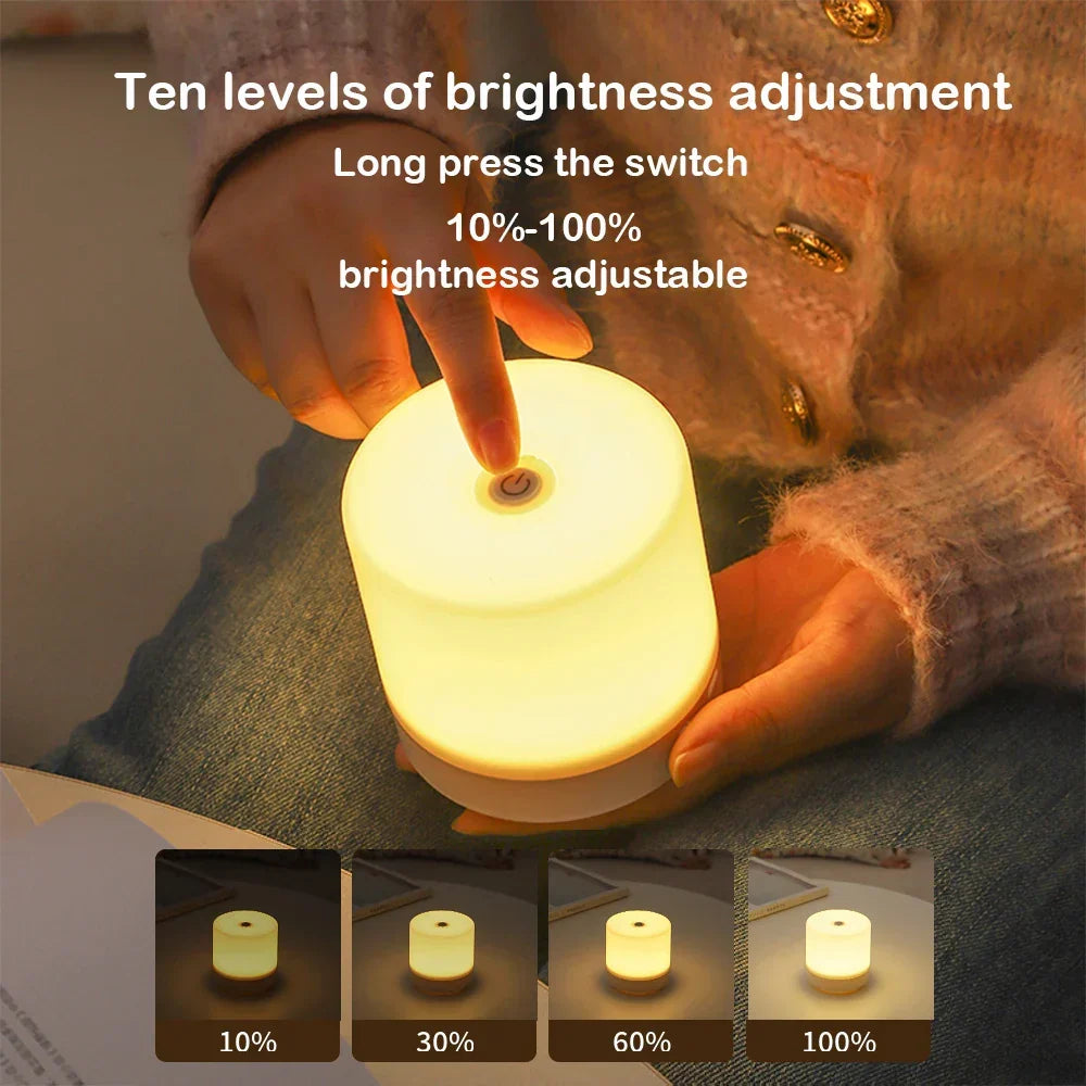 8.5cm LED-touchlampa med USB — dimbar vit ABS
