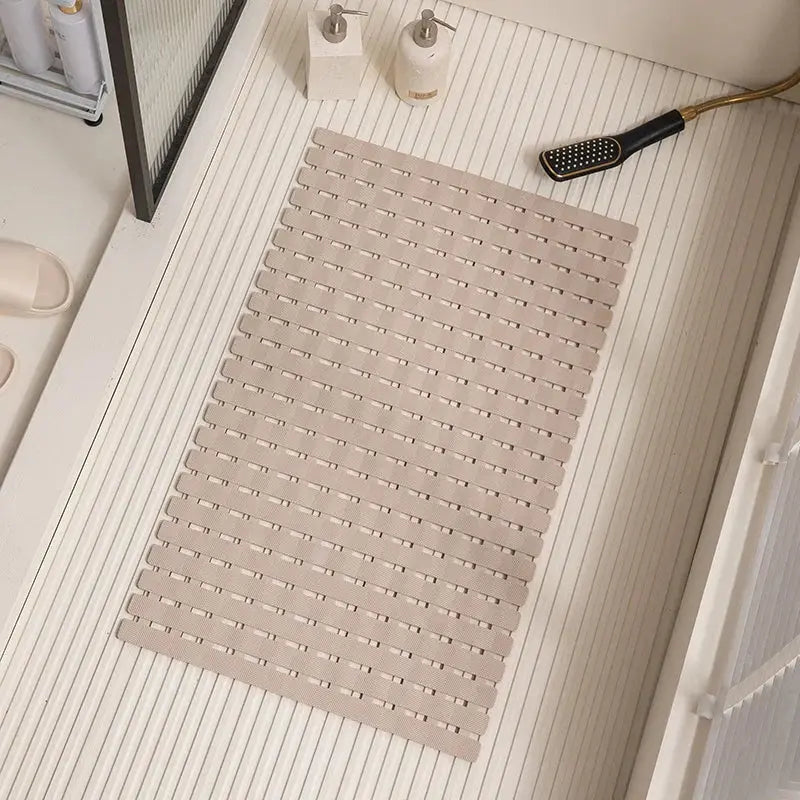 Non-Slip Bath Mat 40×63 cm — Suction Cups, Drain Holes