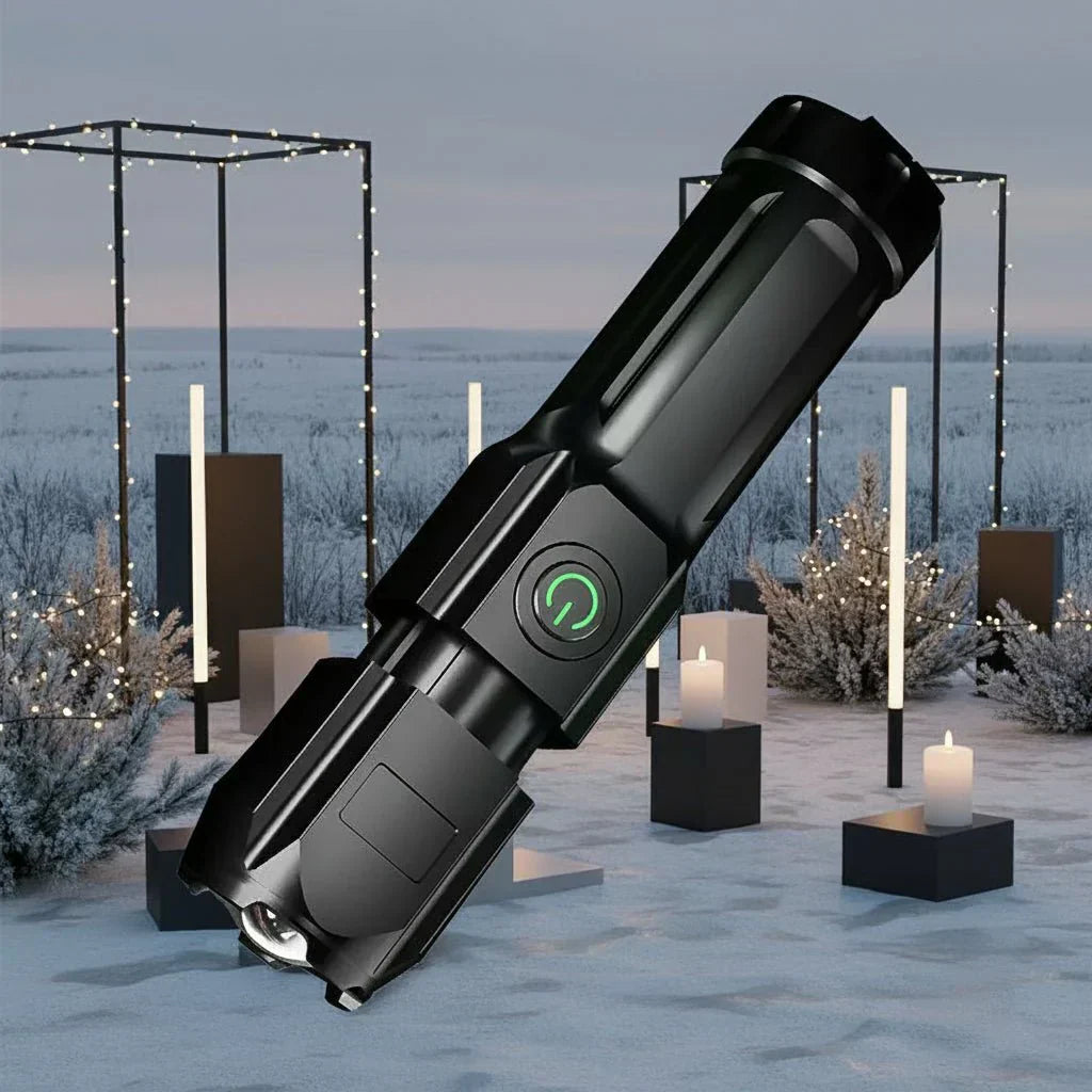 BrightPulse LED svítilna — 100 000 lumenů, dobíjení přes USB, zoom, voděodolná