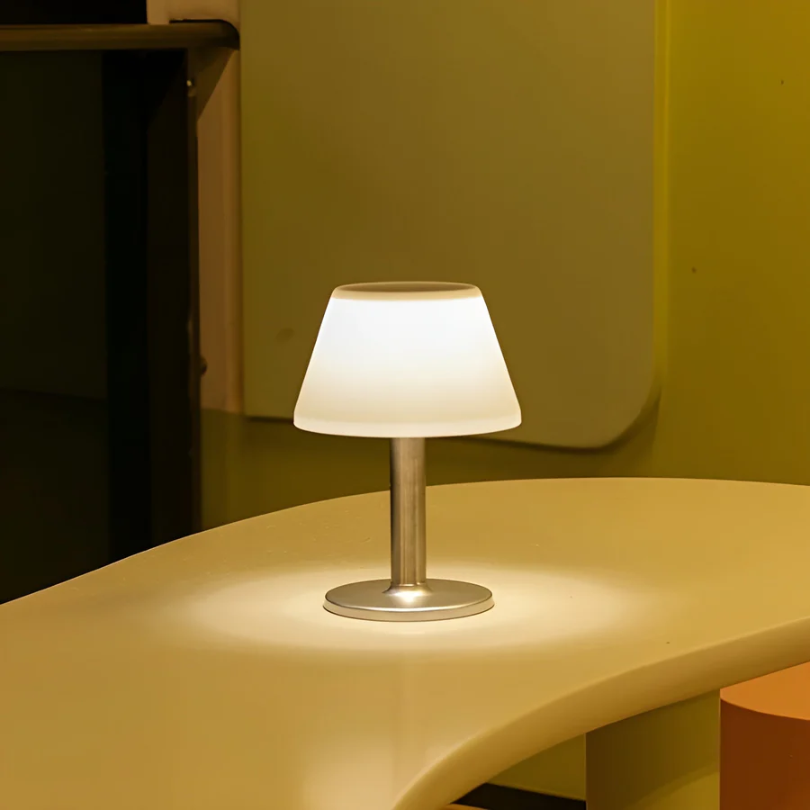 LED-tafellamp op zonne-energie — draadloze weerbestendige tuinlamp