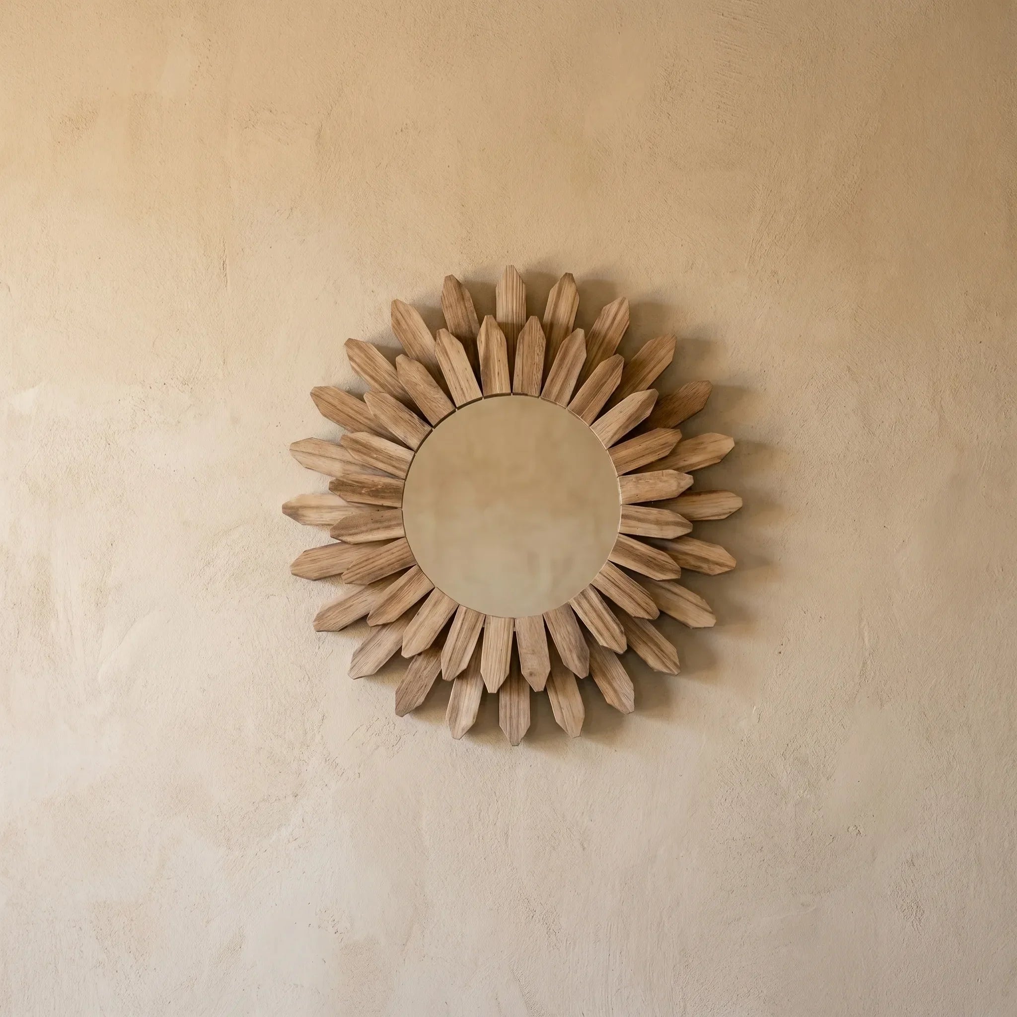Sunburst Style Wall Mirror -  Reflecting Ambient Light - Wildoxy