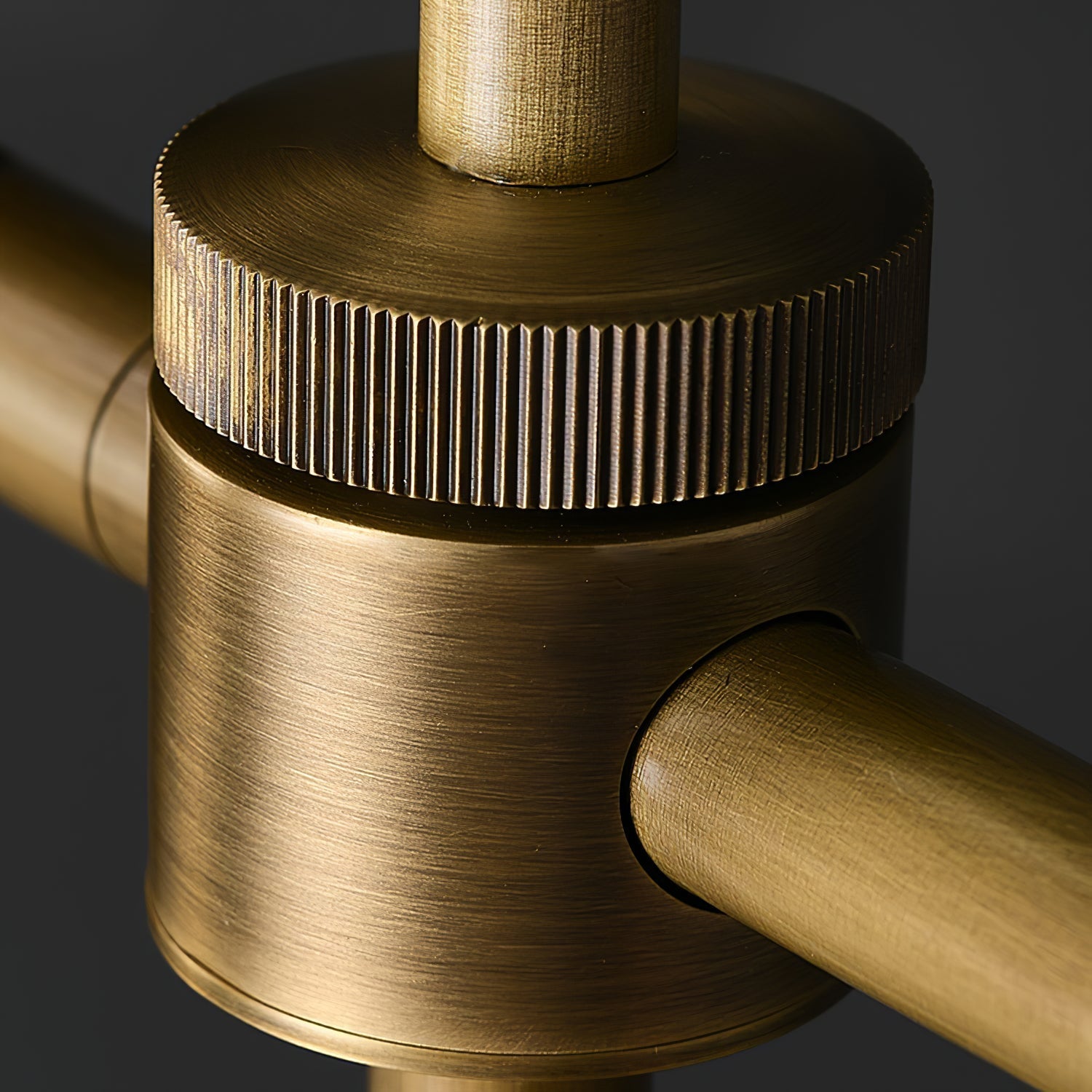 Kirra Solid Copper Task Lamp — Minimalist Silhouette