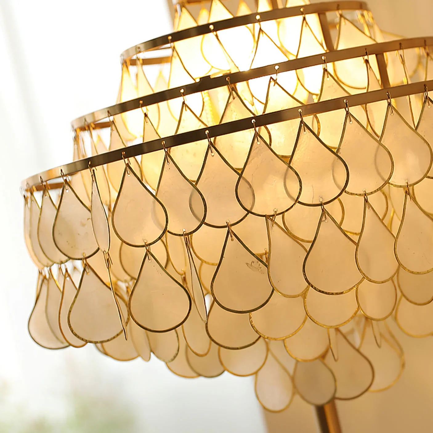 Teardrops Capiz Floor Lamp | wildoxy