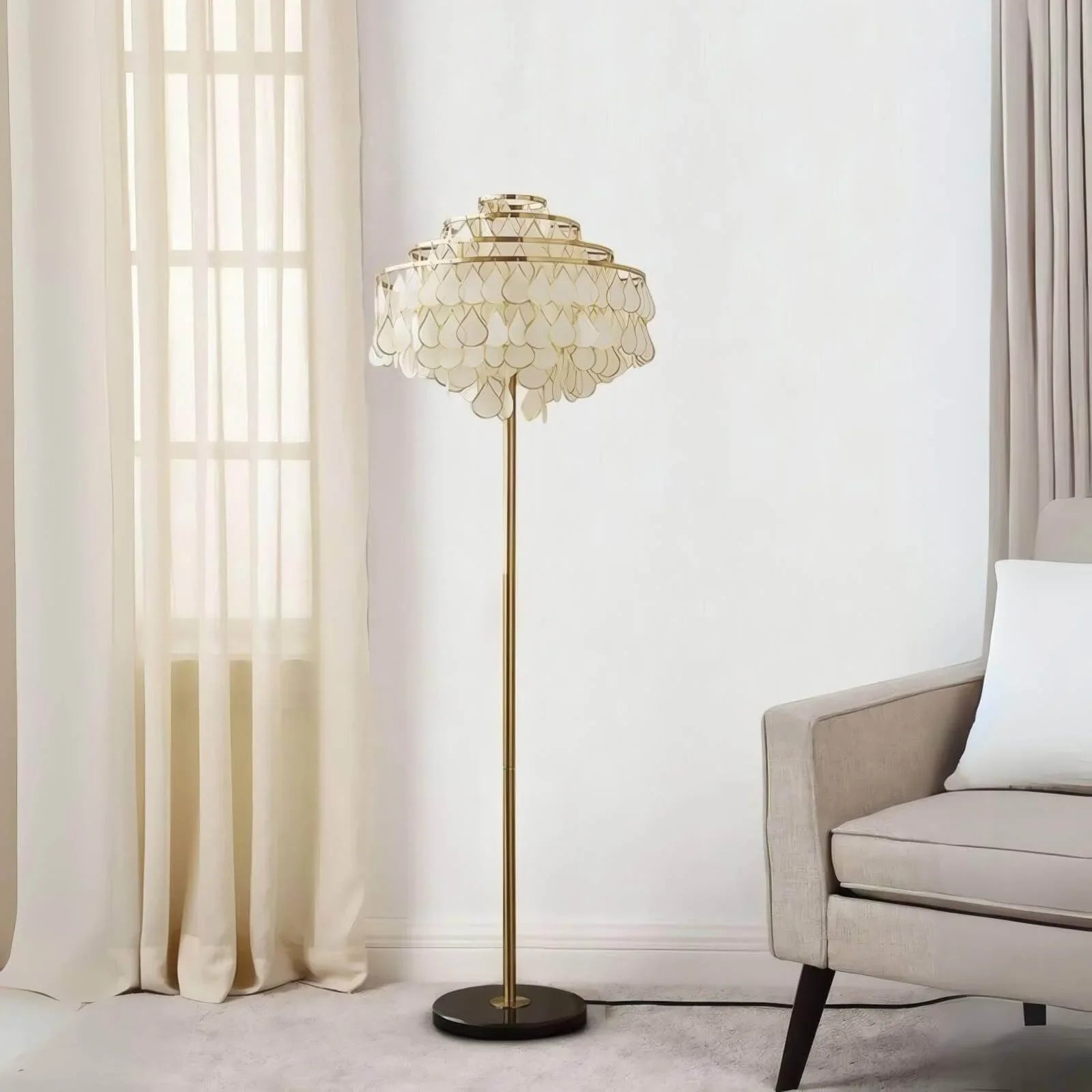 Teardrops Capiz Floor Lamp | wildoxy