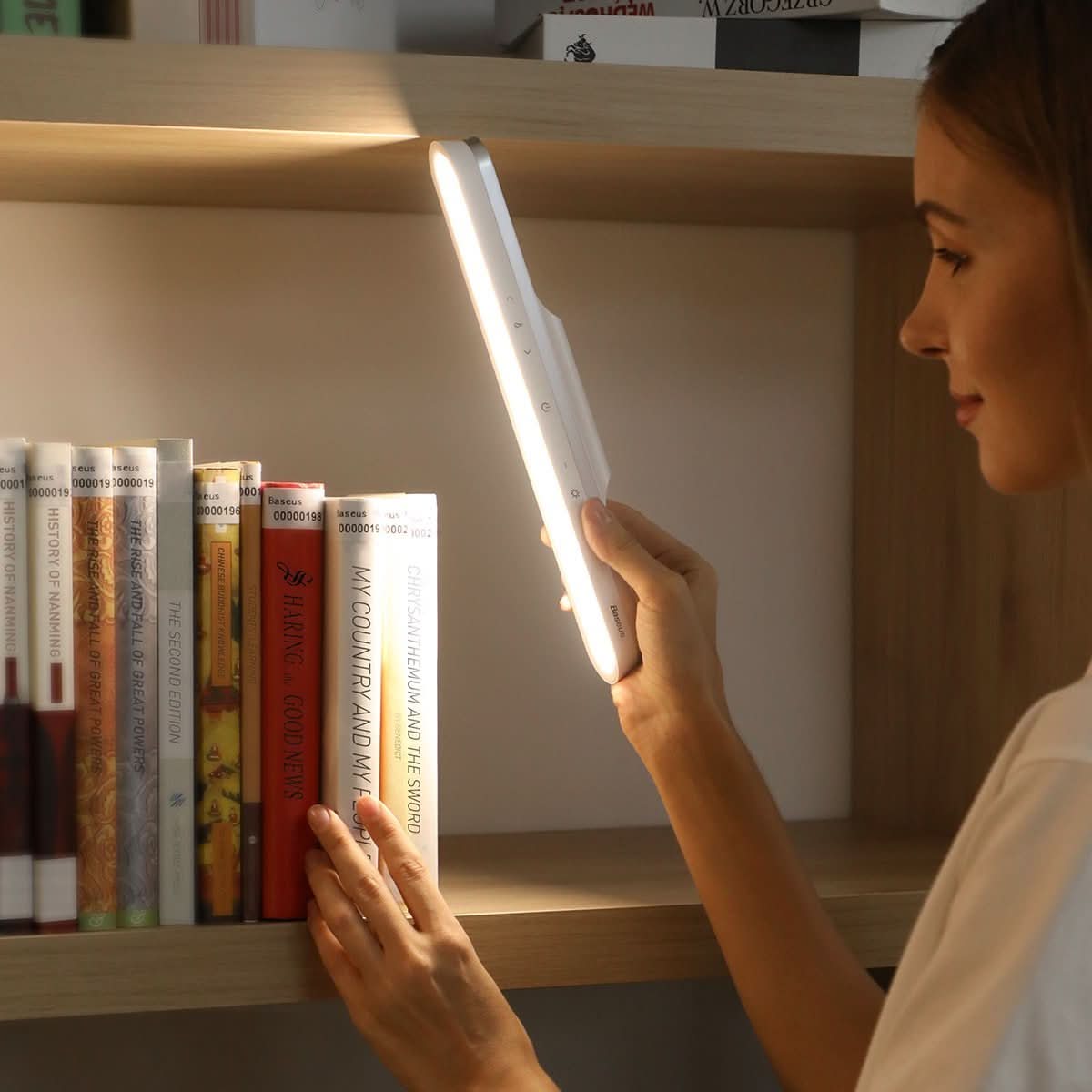 NovaGlow LumiBar kompaktní bezdrátová LED světelná lišta — dobíjecí baterie