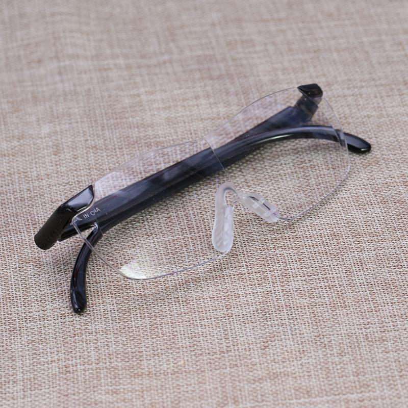 Lesebrille mit 250% Vergrößerung — Freihandlupe