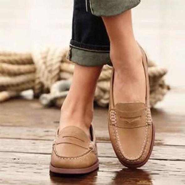 Premium-Loafer aus braunem Leder — Freizeitschuhe und elegante Schuhe