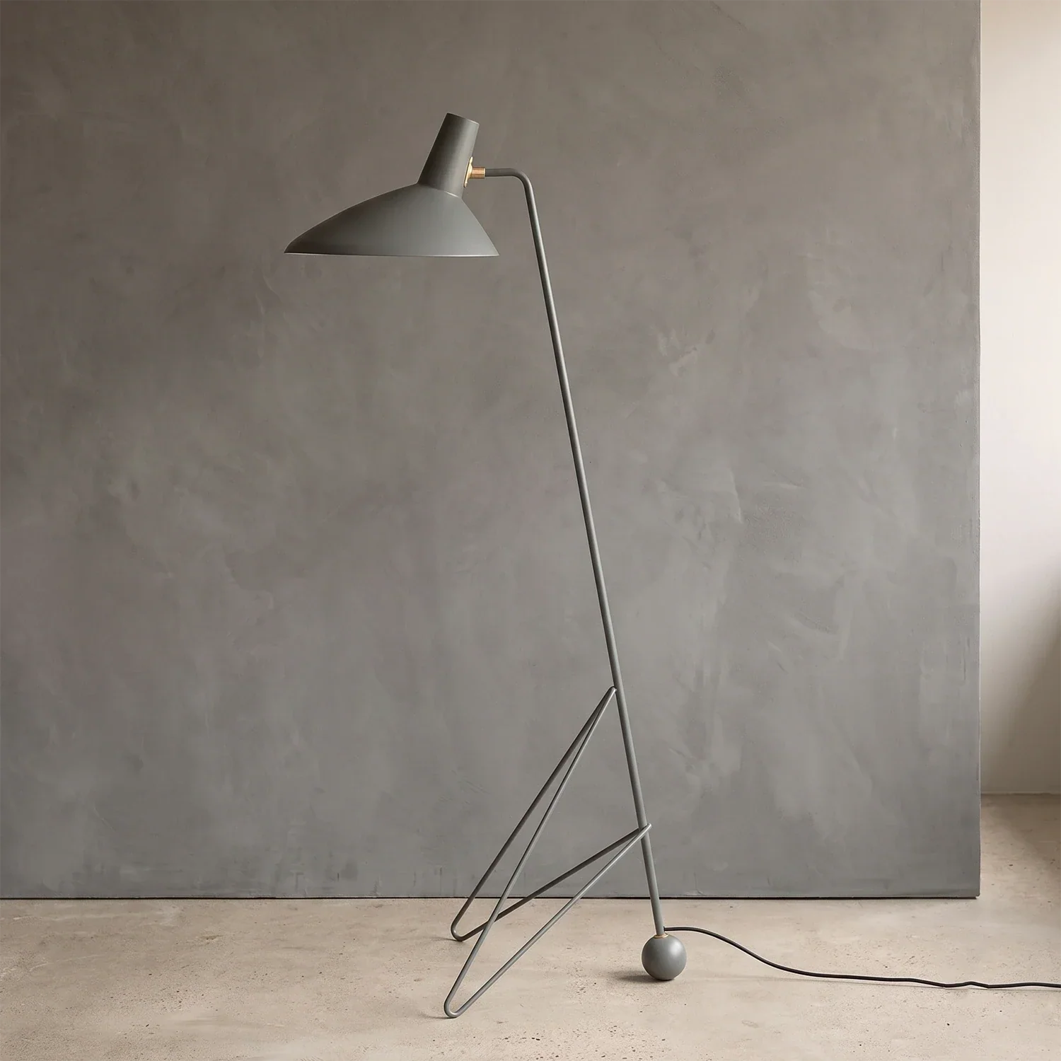 Aldric Mid-Century Tripod Floor Lamp | wildoxy