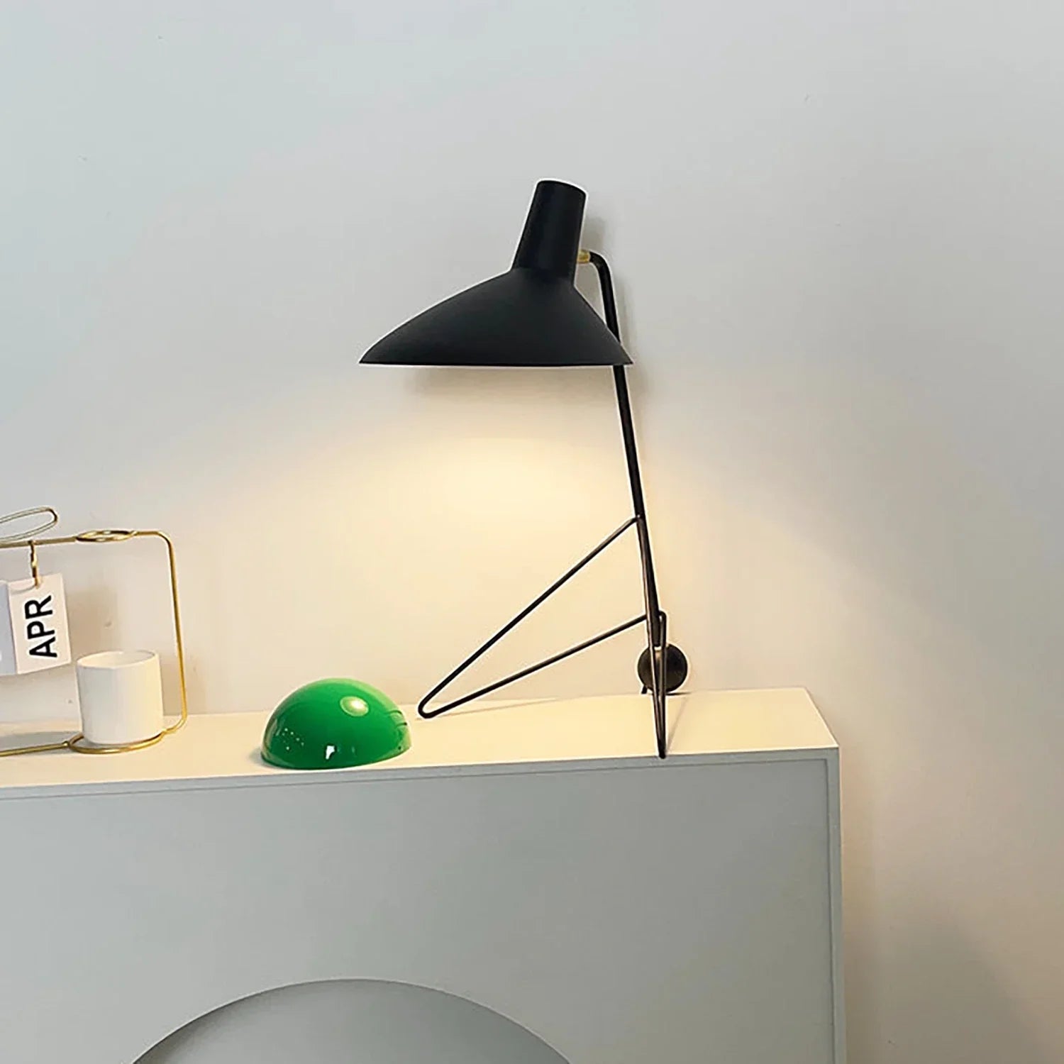 Aldric Mid-Century Tripod Table Lamp | wildoxy