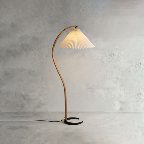 Gebogene Stehlampe aus Bugholz | wildoxy