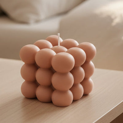 AromaCube vonná svíčka — moderní krychlová nádoba, moderní minimalistický design
