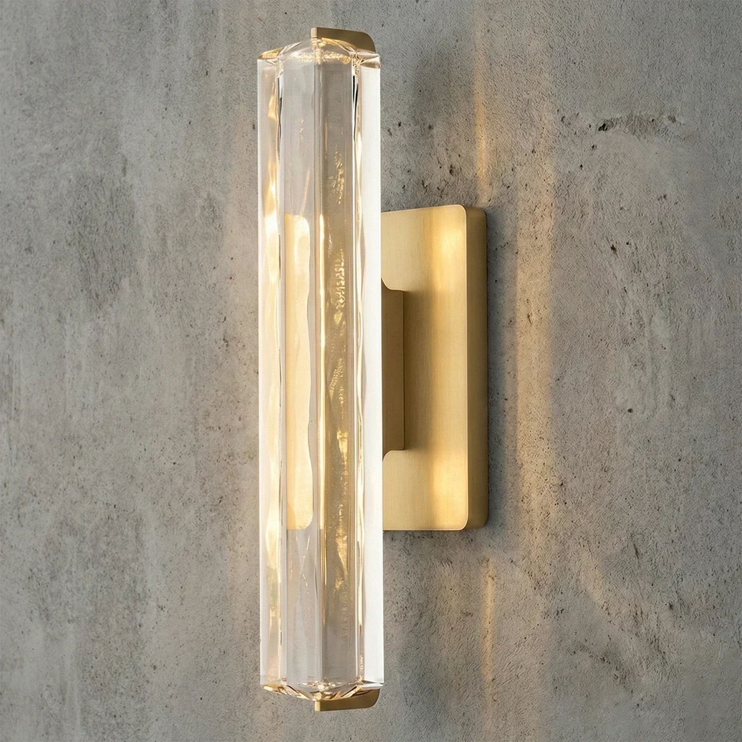 Audubonne Minimalist Crystal Column Sconce | wildoxy