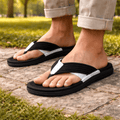 BRAIDO Herren-Sandalen mit gewebten Riemen — strukturiertes Fußbett, Schlupfdesign