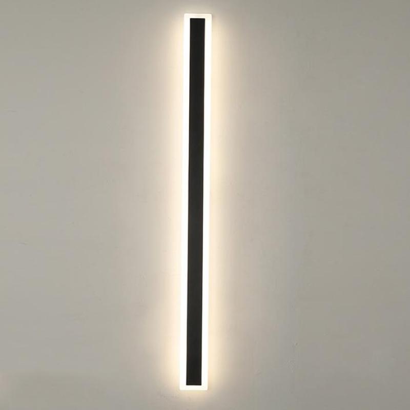 Lineare LED-Außenwandleuchte - schwarzes Acryl, IP65, dimmbar