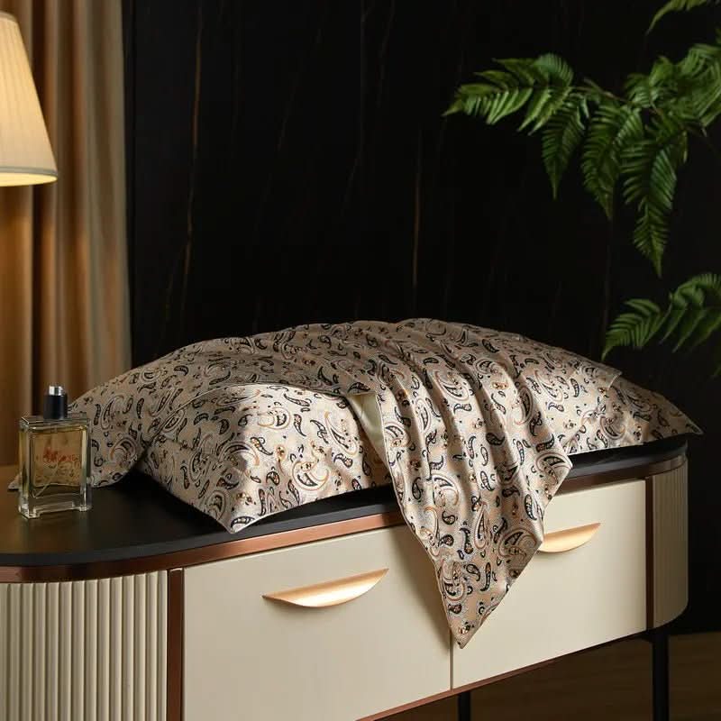 Caressence Mulberry Silk Pillowcase — Smooth Finish, Breathable Weave