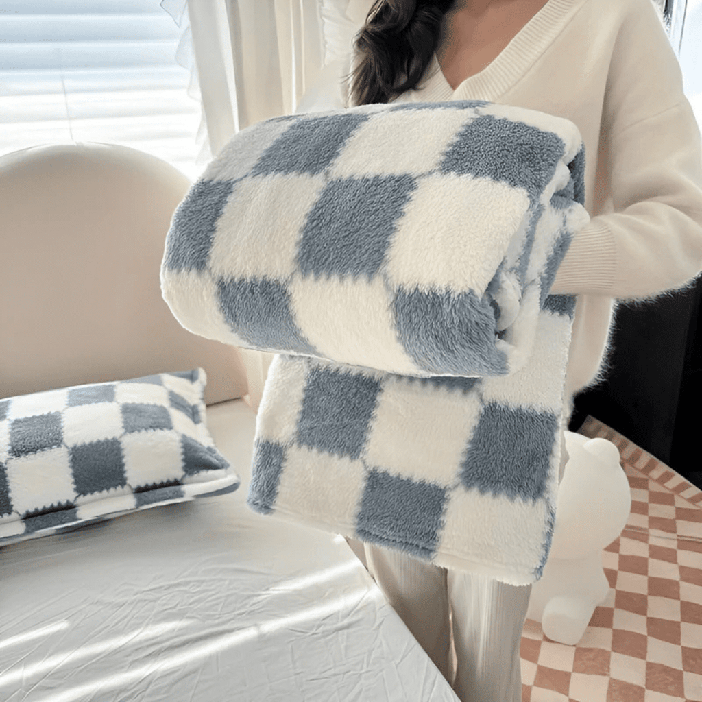 بطانية صوفية لجميع الفصول Casafluff — طبقة فائقة النعومة وخفيفة الوزن