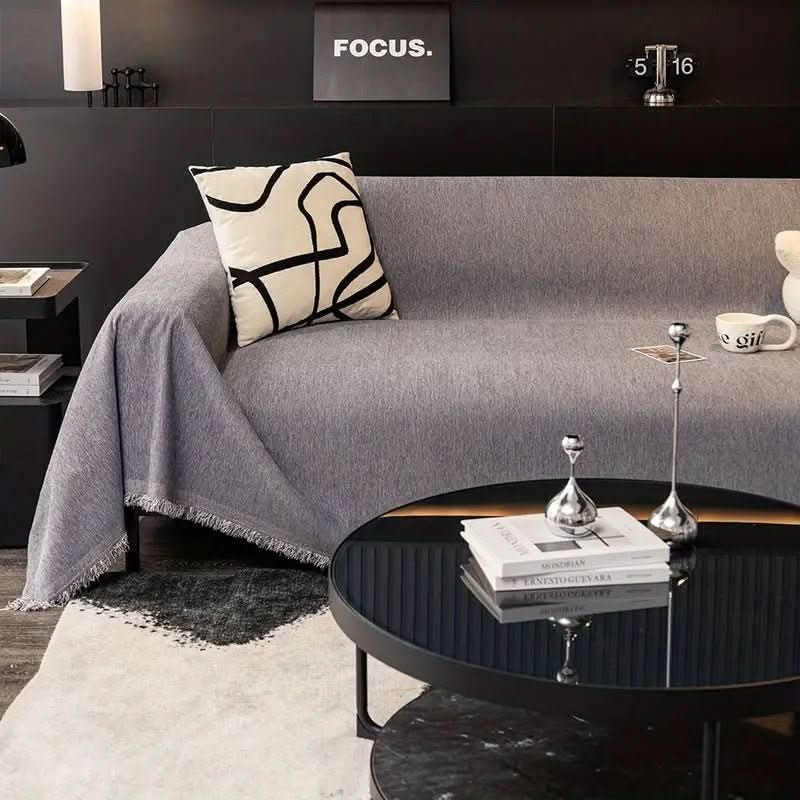 ChenilleChic Minimalistischer Sofabezug - strukturierter Chenille-Stoff, elegante zeitgemäße Silhouette