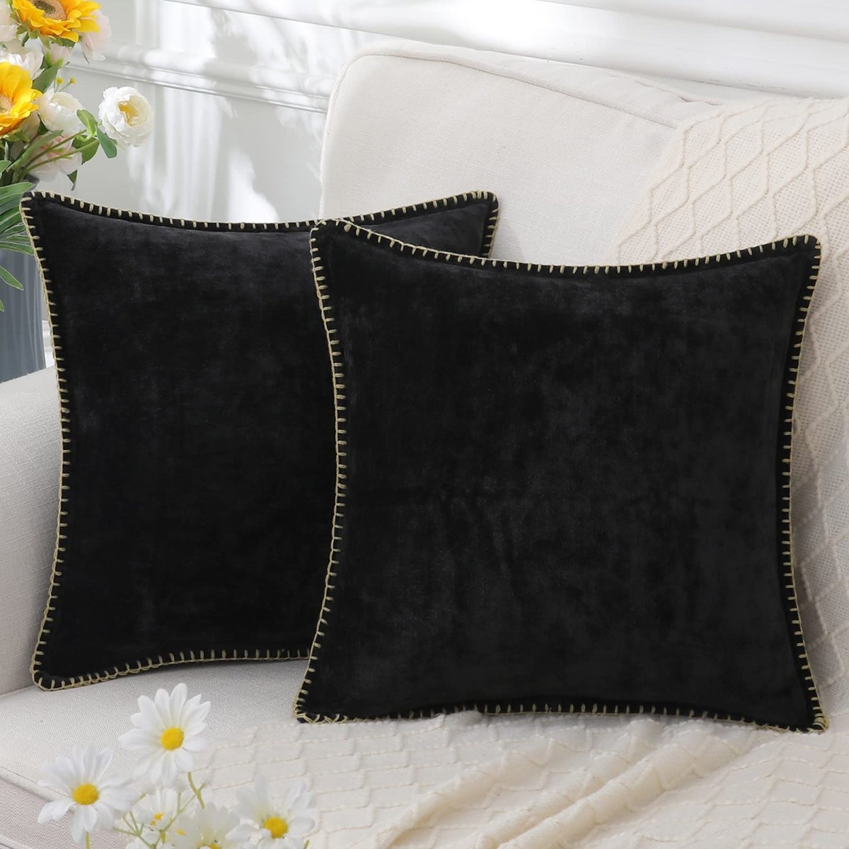 Coussin décoratif moelleux en chenille Chenilux — Tissage luxueux au toucher doux