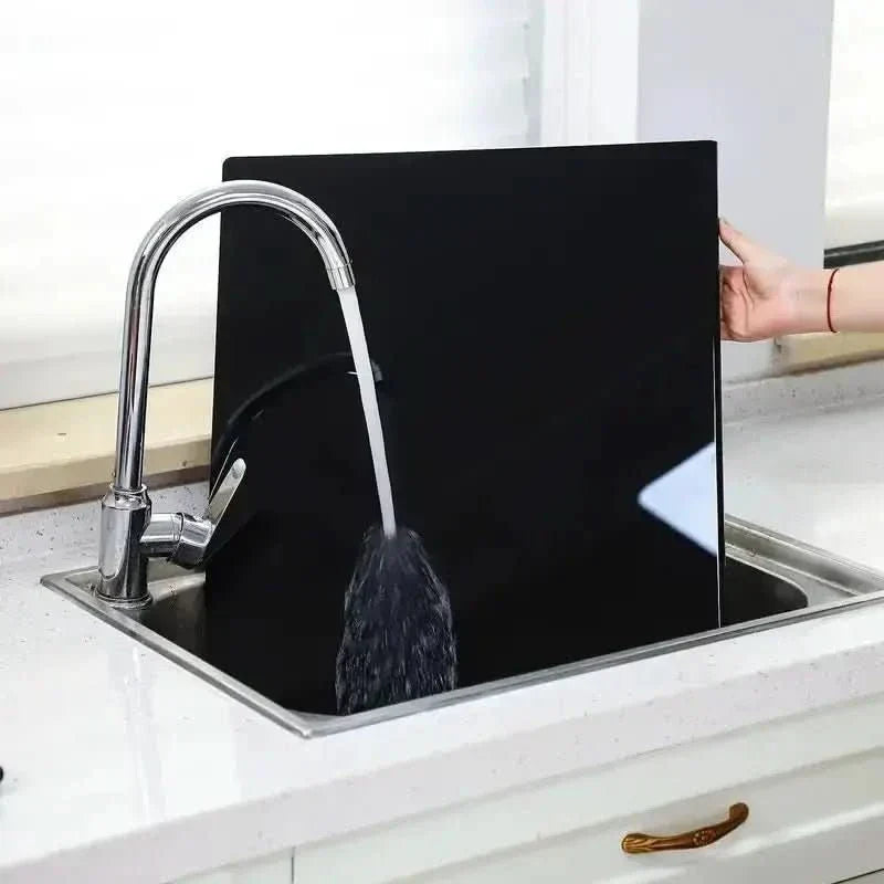 لوح تقطيع أكريليك فاخر ClearSlice — حافة واقية بارزة