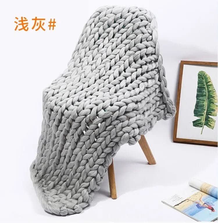 ComfaKnit huňatá deka Minky — ručně vyrobená moderní přehozová deka