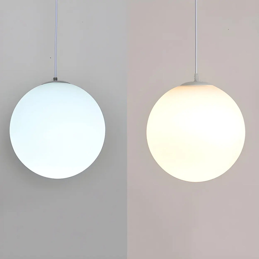 Lampă suspendată cu glob din sticlă albă – formă rotundă, mai multe dimensiuni