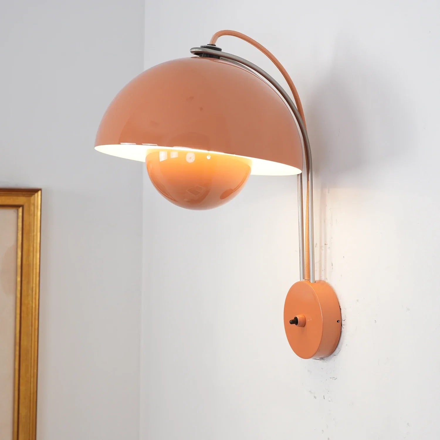 Flower VP8 Wall Lamp | wildoxy