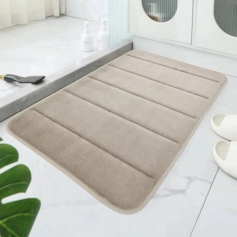 Coral Velvet Plush Microfiber Bath Mat — Absorbent Surface, Non-Slip Backing