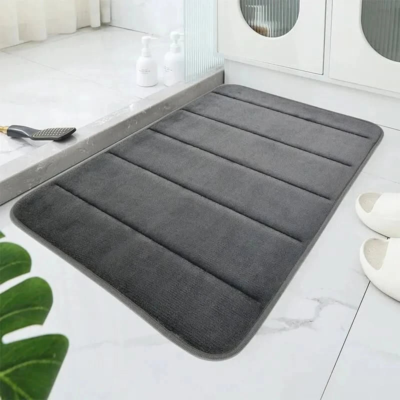 Coral Velvet Plush Microfiber Bath Mat — Absorbent Surface, Non-Slip Backing