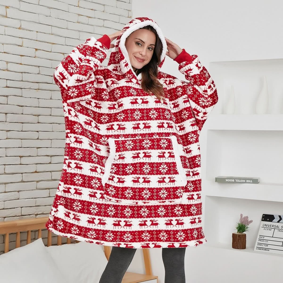 Cozivo Hooded Fleece Blanket — Relaxed Sleeves, Open Front