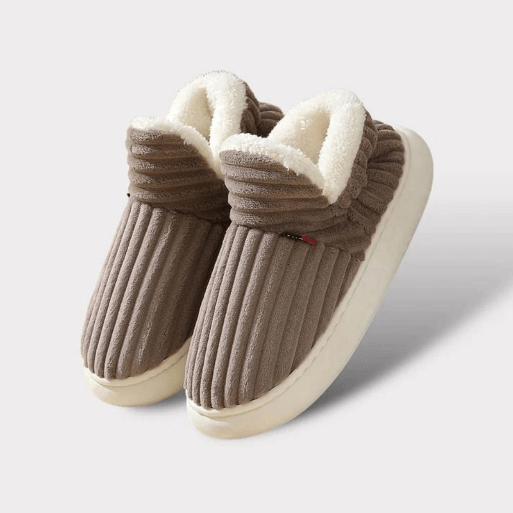 COZYWALK 冬用あったかスリッパ - 保温性のある内側、クッション性のあるフットベッド