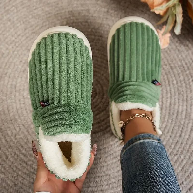 COZYWALK 冬用あったかスリッパ - 保温性のある内側、クッション性のあるフットベッド