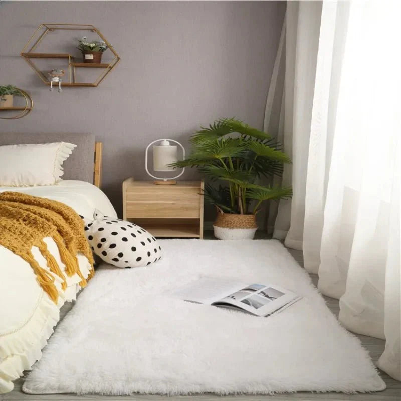 Tapis en laine douce Creamora, blanc crème, texture moelleuse sous les pieds