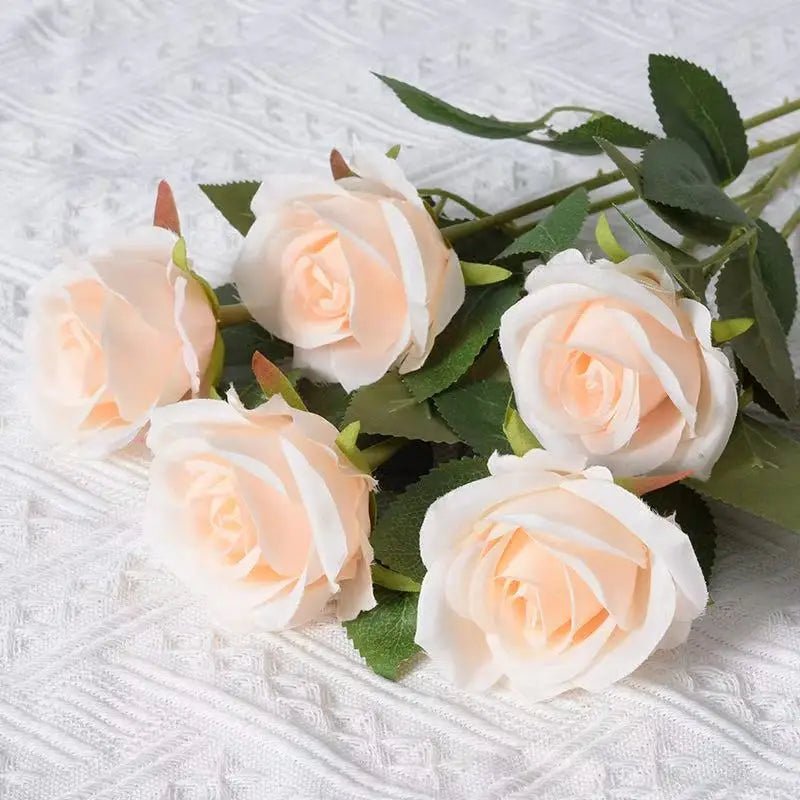 Rosas de veludo DECOVEL — Flores artificiais macias ao toque e realistas