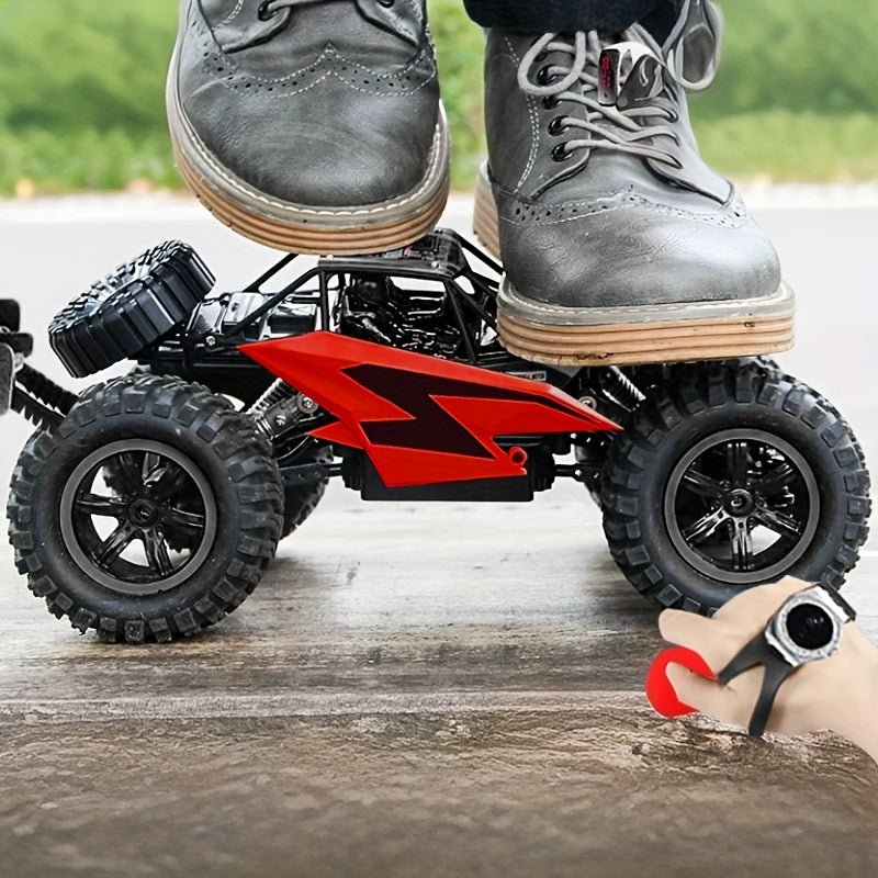 DIRTCLASH 2.4GHz High-Speed All-Terrain RC Truck