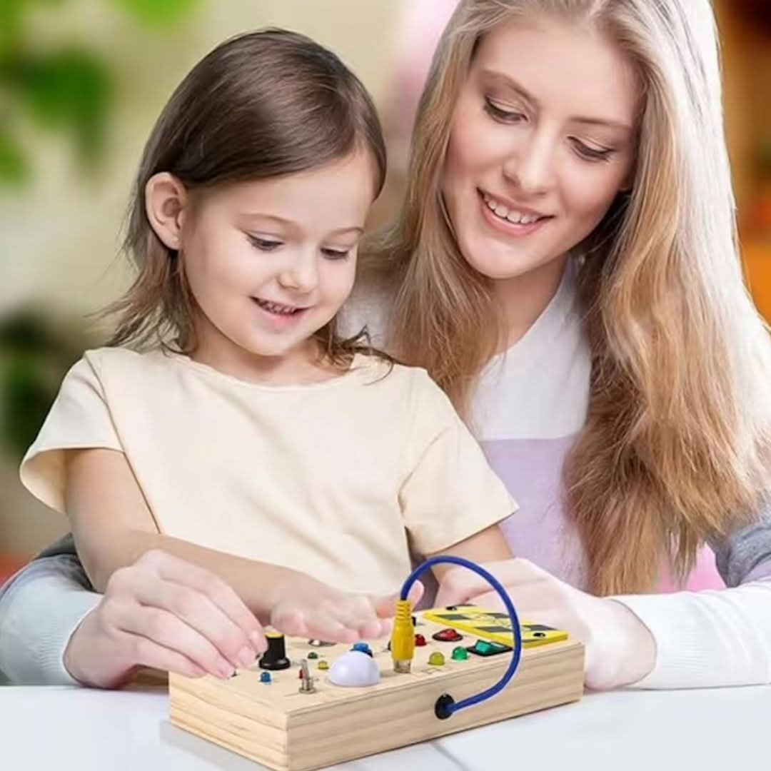 לוח פעילות הרפתקאות - לוח חושי בשיטת מונטסורי בגודל 30x25 ס"מ