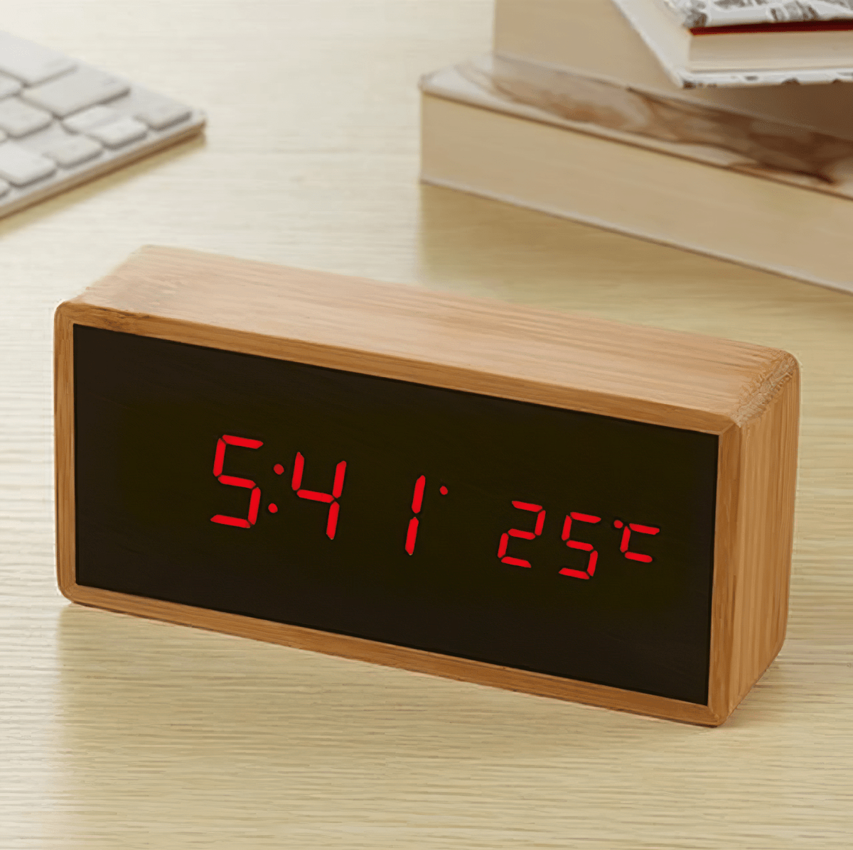 EcoClock digitalt bambusvækketur — LED-skærm til tid og temperatur