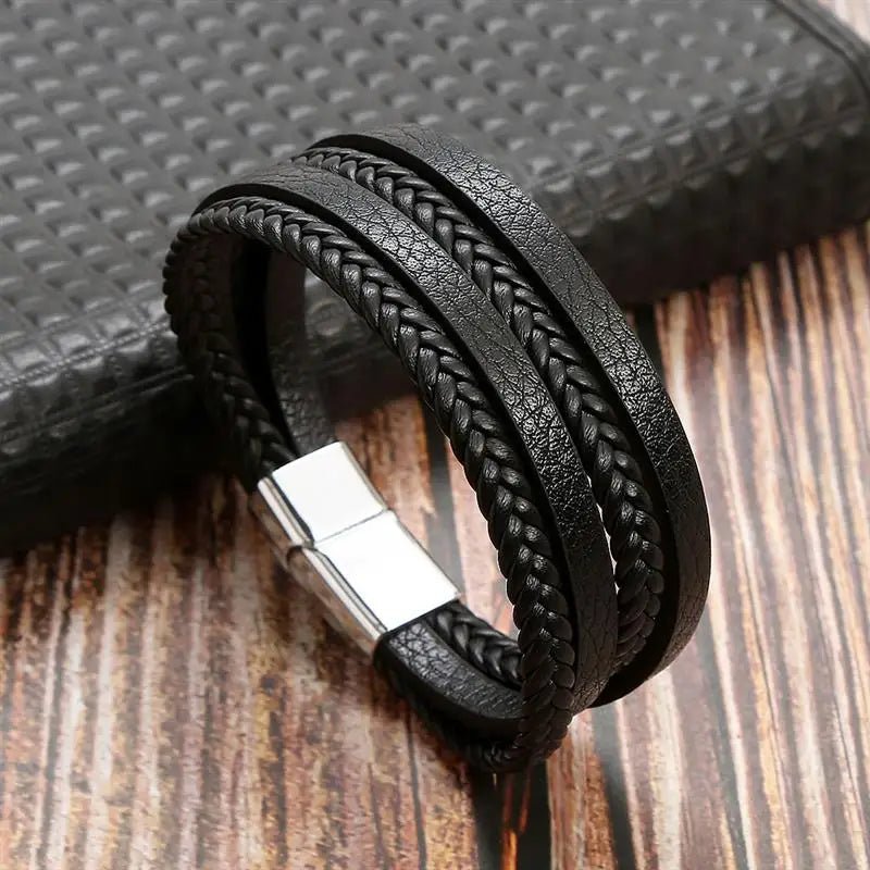 EdgeKnot メンズ編み込みブレスレット — ミニマルなデザイン、刻印可能なメタルアクセント