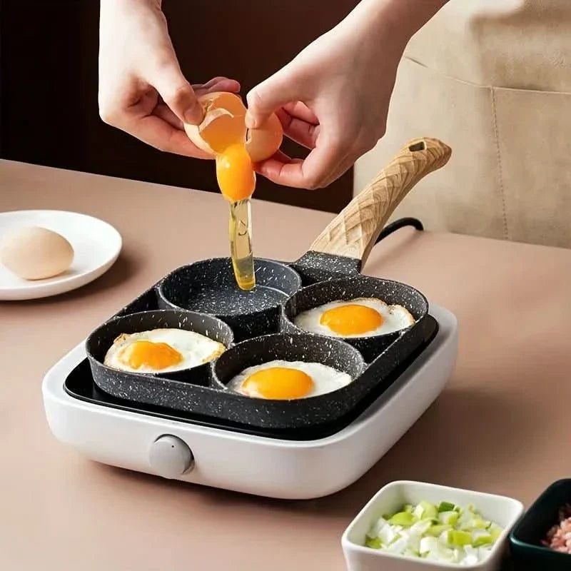 ChefVerra Nieprzywierająca patelnia do omletów z 4 przegródkami — konstrukcja z 4 gniazdami i gładka powłoka nieprzywierająca
