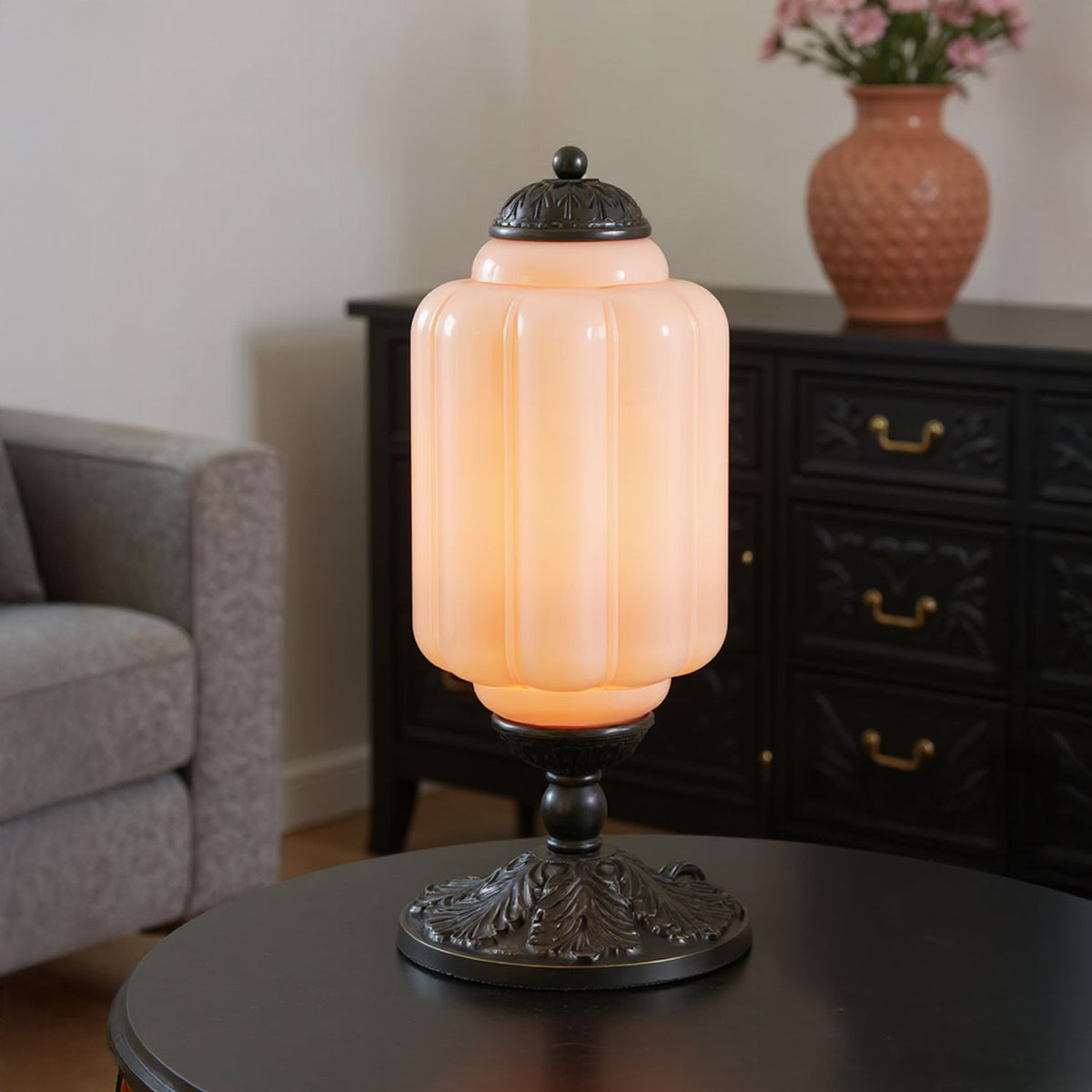 Retro Lamp — Cream-Colored Textured Glass, Brass/Black Frame