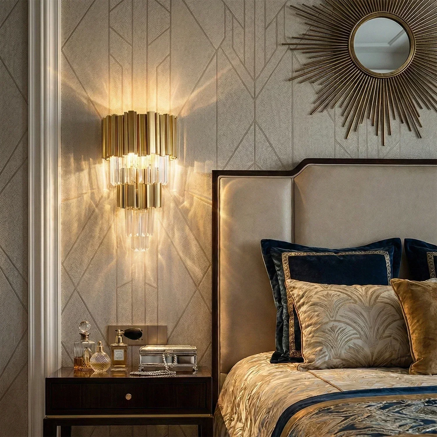 Empire Crystal Wall Lamp | wildoxy