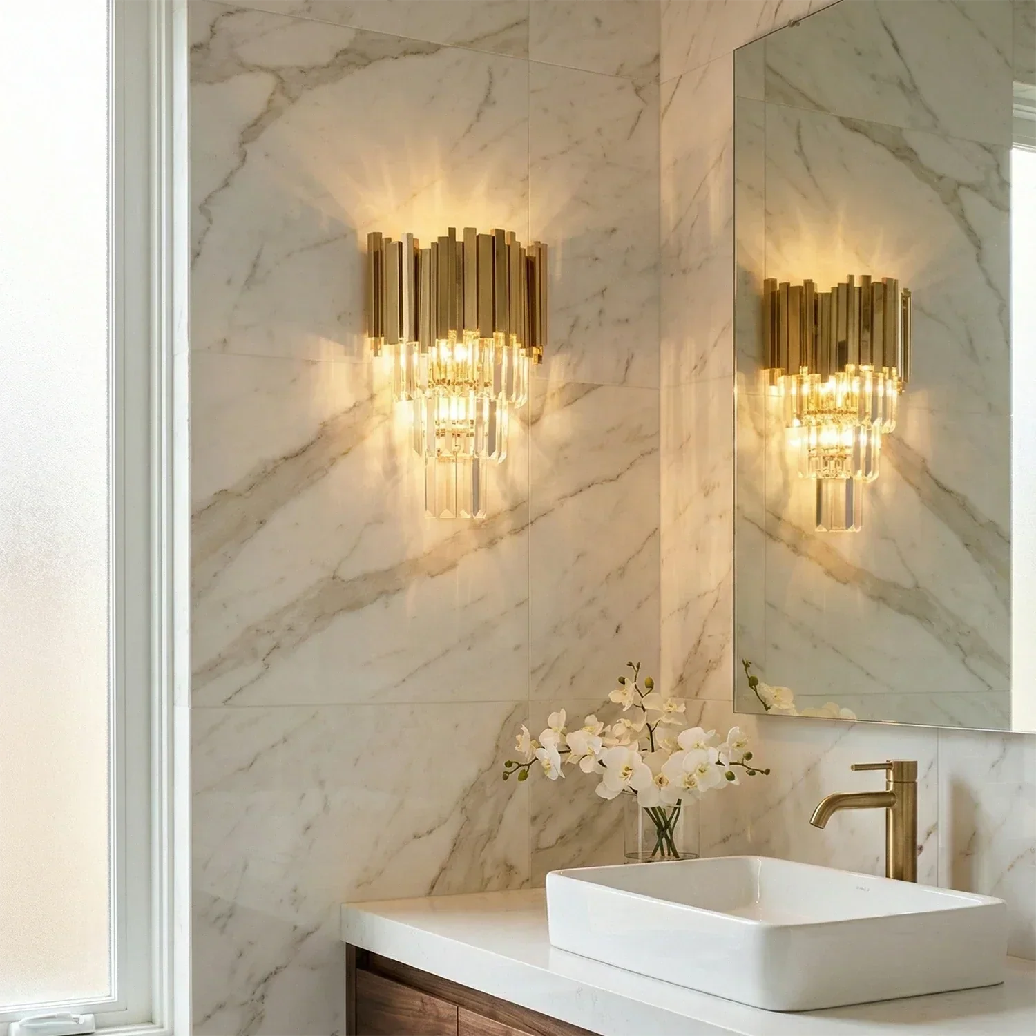 Empire Crystal Wall Lamp | wildoxy