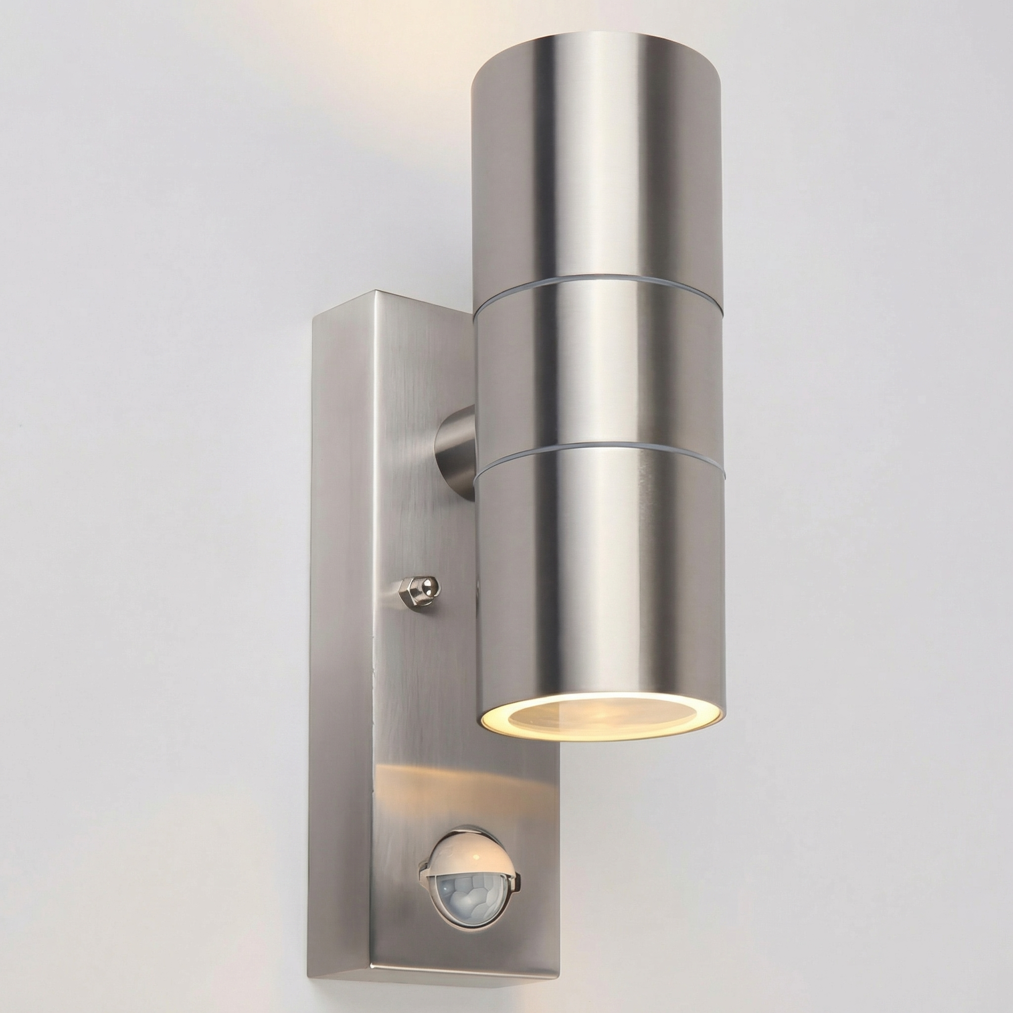 MotionSense PIR Sensor Outdoor Wall Light - Wildoxy
